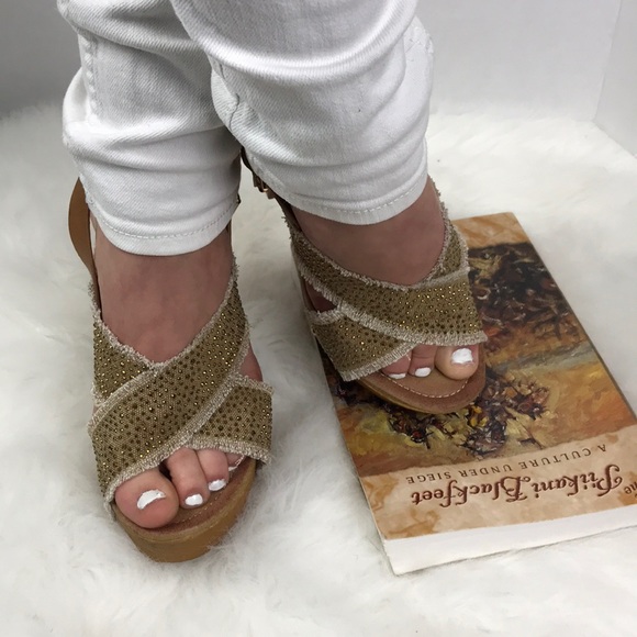 Retro Platform Heels - Picture 5 of 8